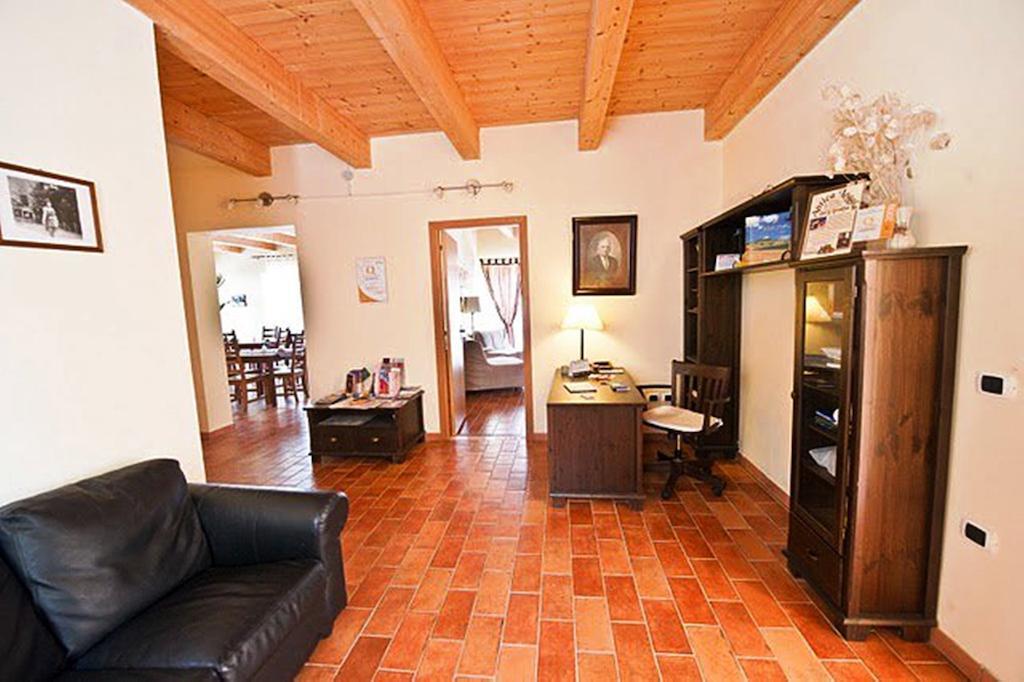 Antica Loggia Ξενοδοχείο Φαμπριάνο Εξωτερικό φωτογραφία