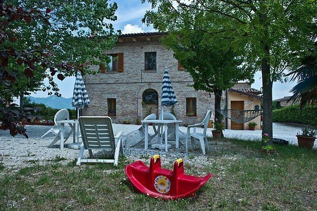 Antica Loggia Ξενοδοχείο Φαμπριάνο Εξωτερικό φωτογραφία